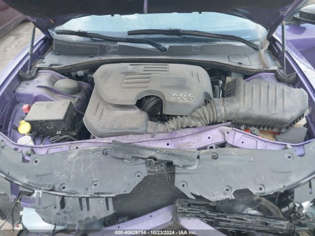 2C3CDXBG2JH326999 Dodge Charger Sxt Rwd