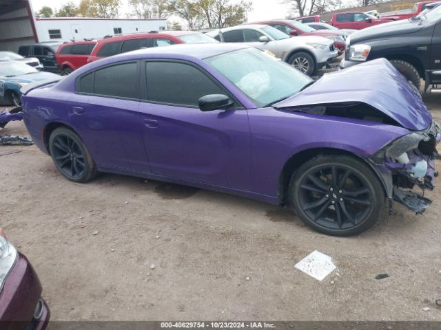 2C3CDXBG2JH326999 Dodge Charger Sxt Rwd