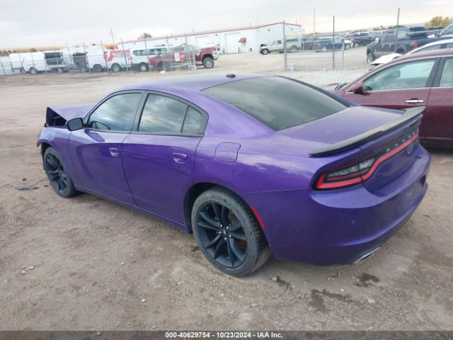 2C3CDXBG2JH326999 Dodge Charger Sxt Rwd