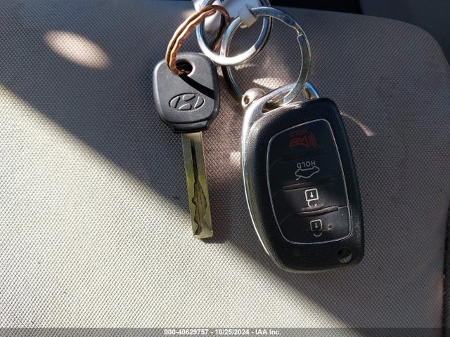 Hyundai SONATA SE 2017 5NPE24AF7HH451788 Image 11