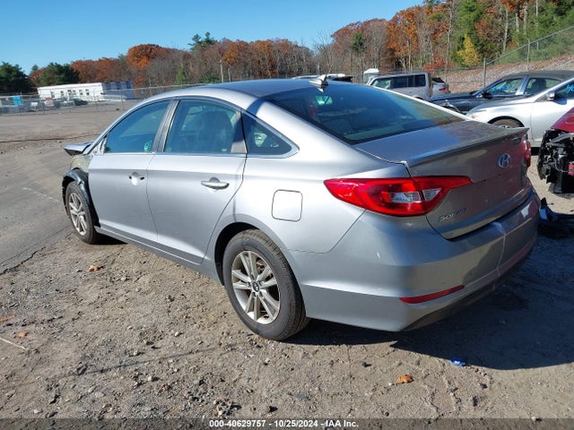 Hyundai SONATA SE 2017 5NPE24AF7HH451788 Image 3