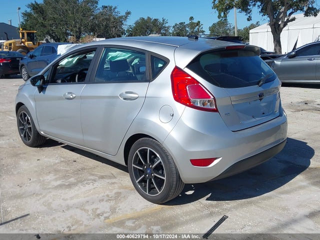 Ford FIESTA SE 2019 3FADP4EJ5KM147345 Image 3