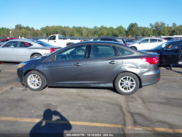 Ford FOCUS SE 2017 1FADP3F29HL305925 Image 14