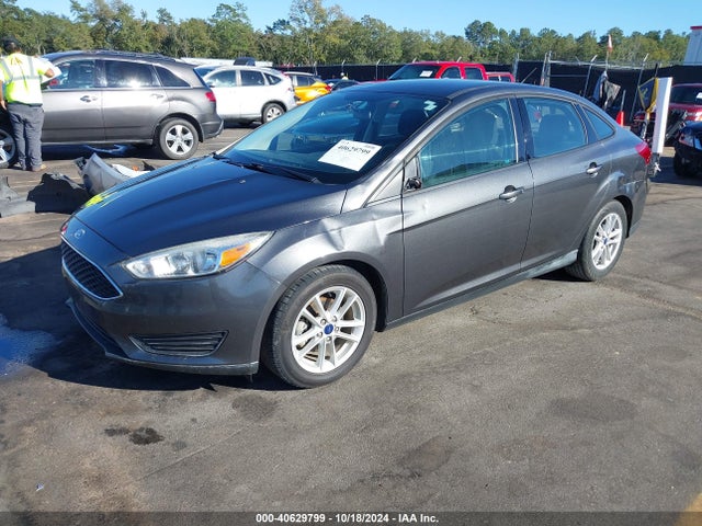 Ford FOCUS SE 2017 1FADP3F29HL305925 Image 2