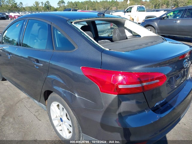 Ford FOCUS SE 2017 1FADP3F29HL305925 Image 6