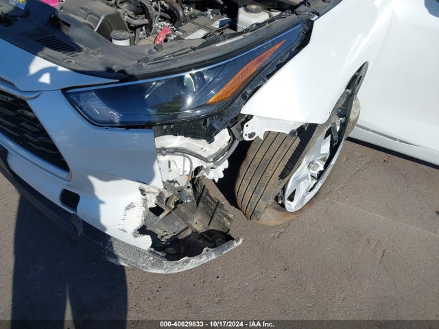 Toyota Highlander Le 2023 5TDKDRAH8PS047872 Image 6