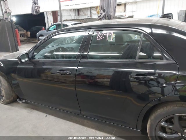 Chrysler 300 S 2022 2C3CCABG4NH187013 Image 14
