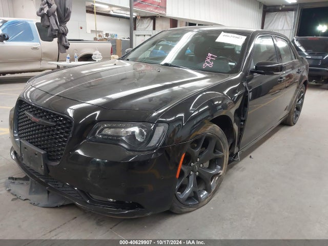 2C3CCABG4NH187013 Chrysler 300 S