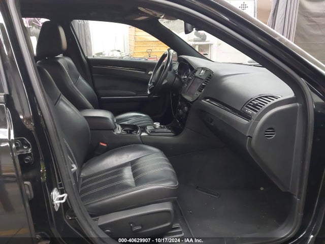 Chrysler 300 S 2022 2C3CCABG4NH187013 Image 5