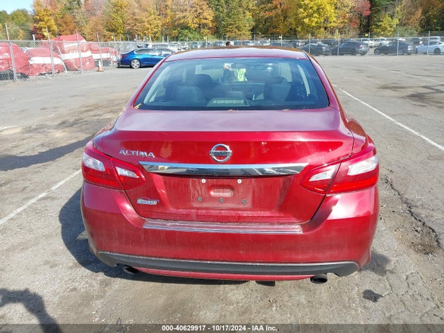 Nissan Altima 2.5 S 2017 1N4AL3AP8HC240518 Image 16