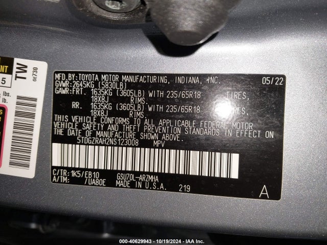 5TDGZRAH2NS123008 Toyota Highlander Xle