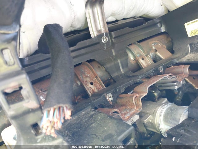 5XYPGDA35GG051458 KIA Sorento 2.4l Lx