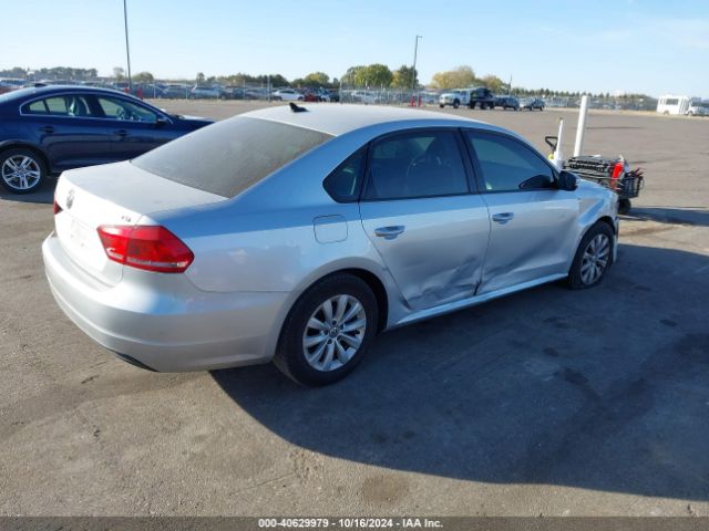 1VWAT7A30FC096990 Volkswagen Passat 1.8t Wolfsburg Edition