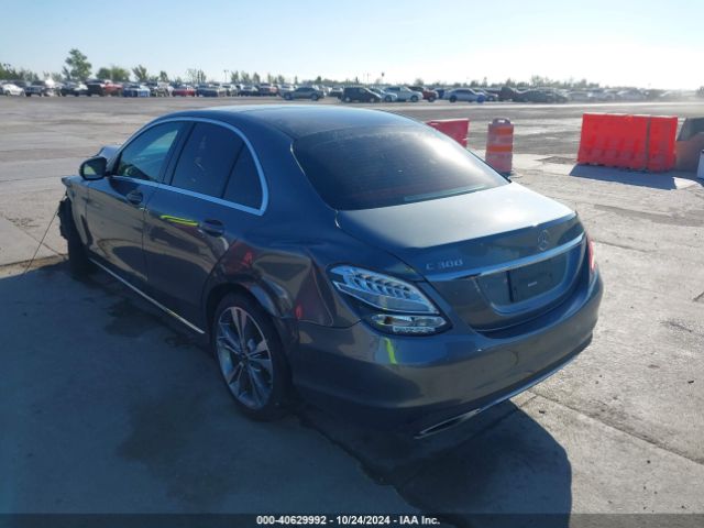 55SWF4JB4HU216820 Mercedes-Benz C 300 Luxury/sport