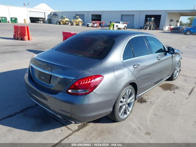 55SWF4JB4HU216820 Mercedes-Benz C 300 Luxury/sport