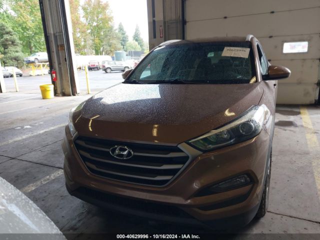 KM8J3CA43GU159298 Hyundai TUCSON SE