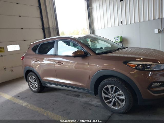 KM8J3CA43GU159298 Hyundai TUCSON SE