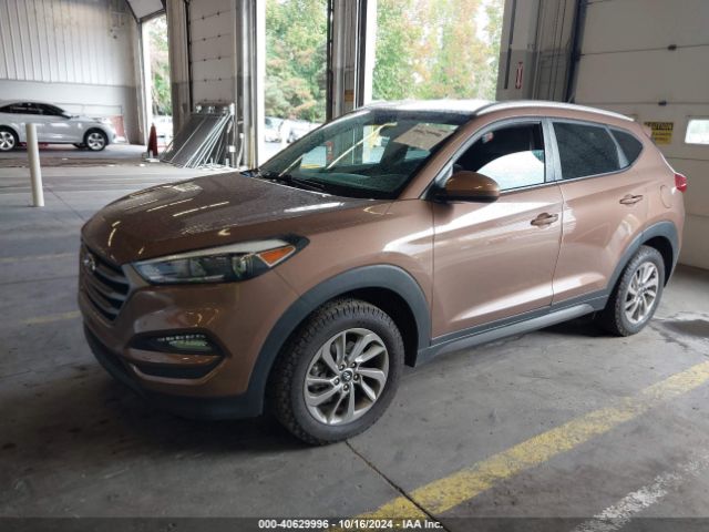 KM8J3CA43GU159298 Hyundai TUCSON SE