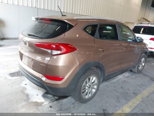 KM8J3CA43GU159298 Hyundai TUCSON SE