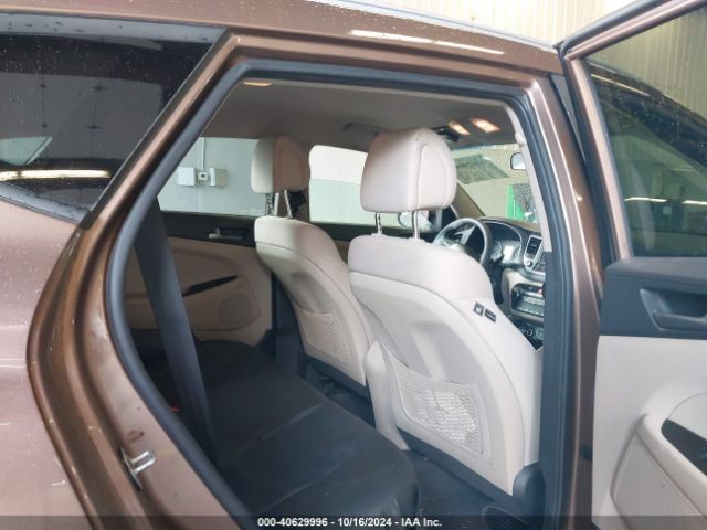 KM8J3CA43GU159298 Hyundai TUCSON SE