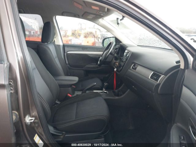 JA4AD2A36GZ051967 Mitsubishi Outlander Es