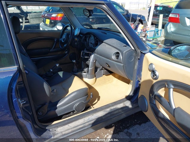 2006 MINI COOPER WMWRC33506TK73497 Photo 4