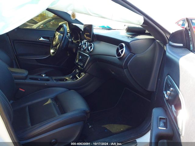 2019 MERCEDES-BENZ CLA WDDSJ4GB8KN723658 Photo 4