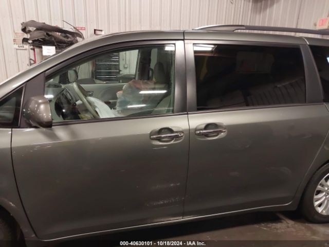 5TDYK3DC7ES475135 Toyota Sienna Xle/limited