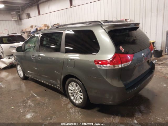 5TDYK3DC7ES475135 Toyota Sienna Xle/limited