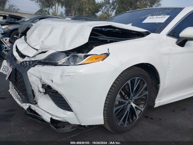 Toyota CAMRY SE 2018 4T1B11HK9JU600376 Image 18