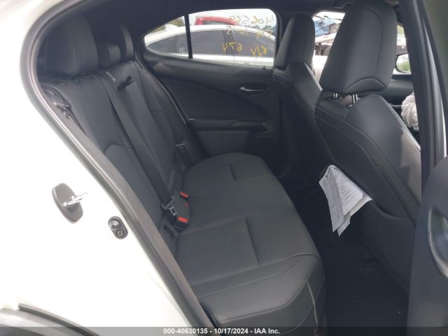 JTHX3JBH3M2040385 Lexus UX 200
