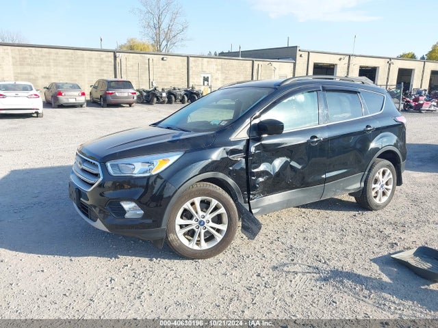 Ford ESCAPE SE 2018 1FMCU9GD8JUD13124 Image 2