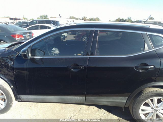 JN1BJ1CP5KW524557 Nissan Rogue Sport Sv