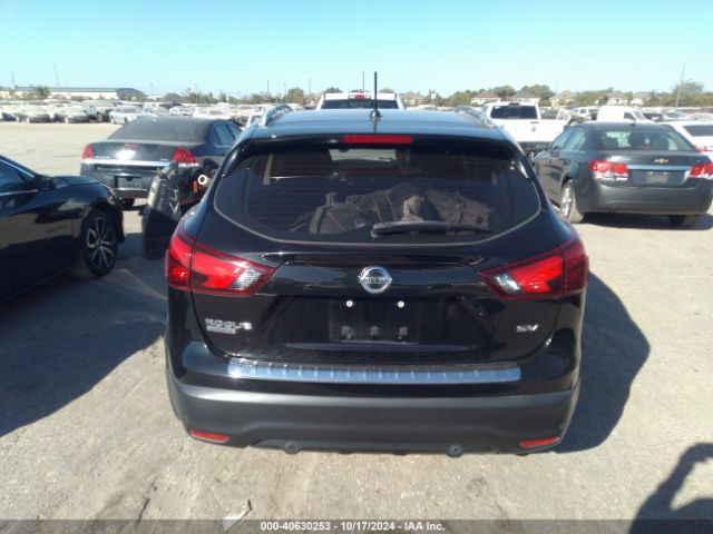 JN1BJ1CP5KW524557 Nissan Rogue Sport Sv