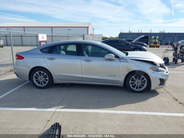 3FA6P0MU0KR117928 Ford Fusion Hybrid Sel
