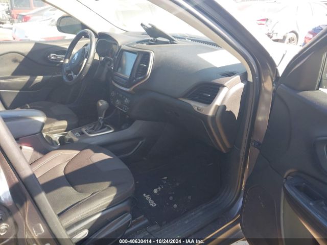 1C4PJLCS3HW514783 Jeep Cherokee Latitude Fwd