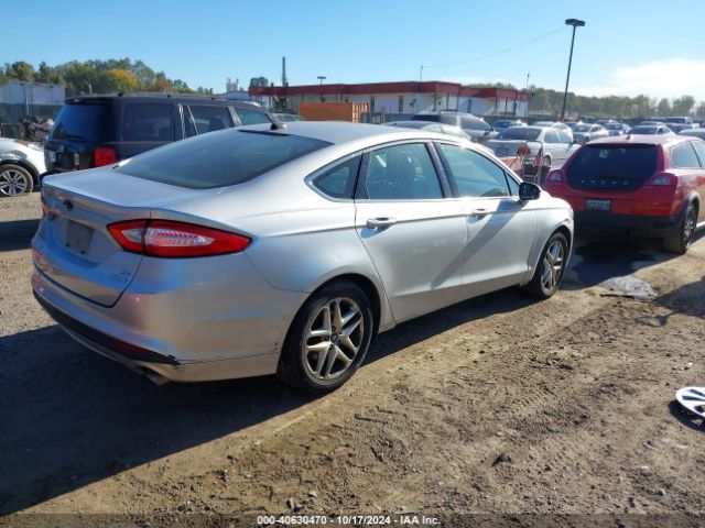 3FA6P0HD8ER212820 Ford FUSION SE