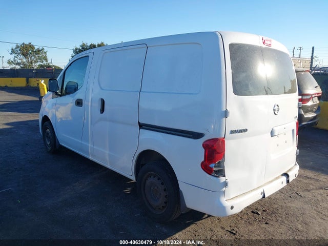3N6CM0KN1HK692314 Nissan 2017