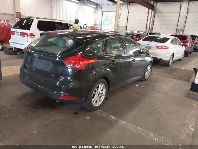 Ford FOCUS SE 2015 1FADP3K2XFL375663 Image 4