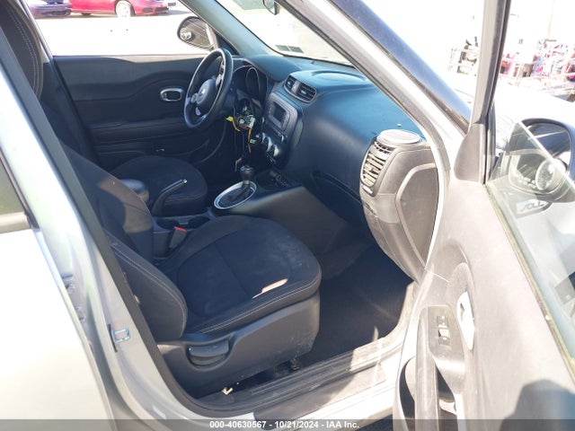 KNDJN2A23F7815696 KIA Soul