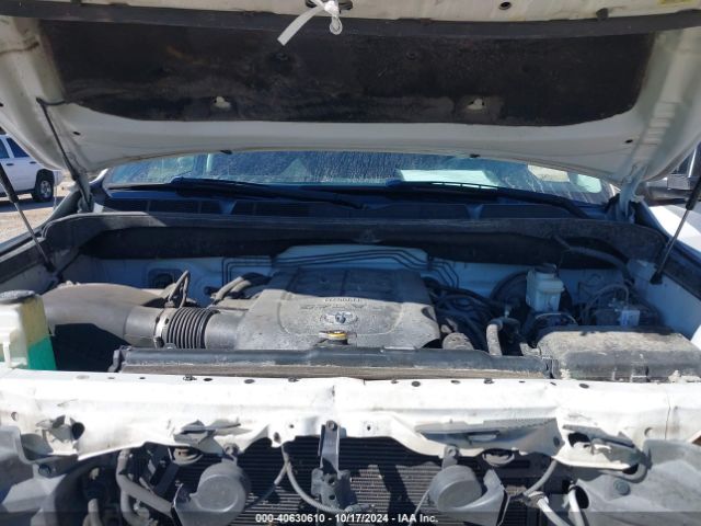 5TFUW5F16EX398505 Toyota Tundra Sr5 5.7l V8