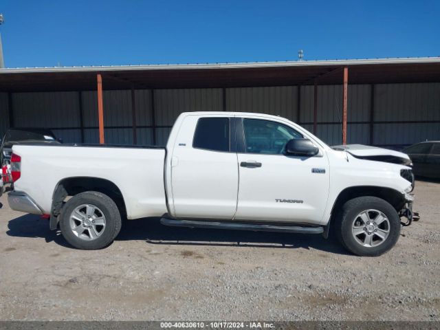 5TFUW5F16EX398505 Toyota Tundra Sr5 5.7l V8