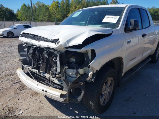 5TFUW5F16EX398505 Toyota Tundra Sr5 5.7l V8