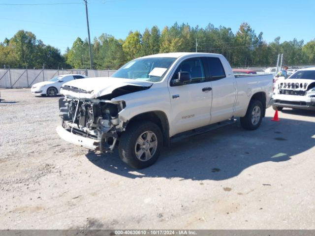 5TFUW5F16EX398505 Toyota Tundra Sr5 5.7l V8