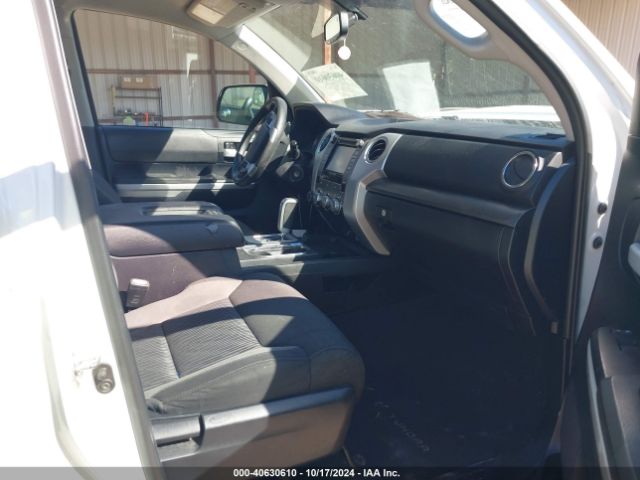 5TFUW5F16EX398505 Toyota Tundra Sr5 5.7l V8