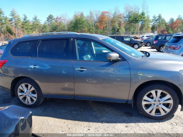 5N1DR2MM5JC664564 Nissan Pathfinder Sl