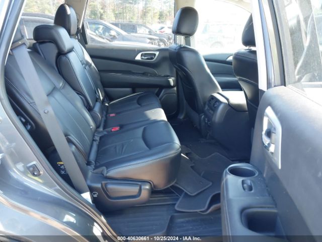 5N1DR2MM5JC664564 Nissan Pathfinder Sl