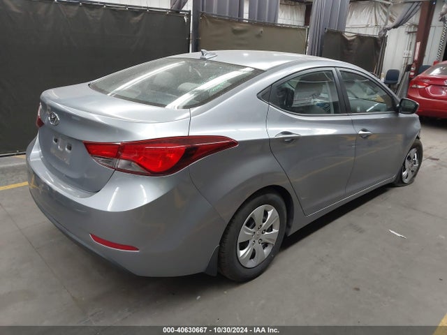 Hyundai ELANTRA SE 2016 5NPDH4AE2GH731652 Image 4