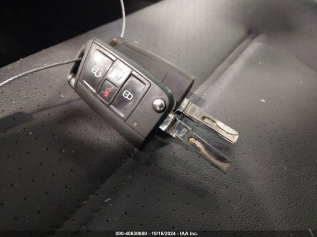 3VW217AU7FM038330 Volkswagen Golf Tsi S 4-door