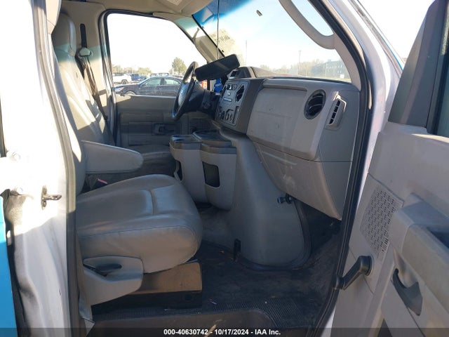 Ford E-250 Commercial 2014 1FTNE2EW7EDA50717 Image 5